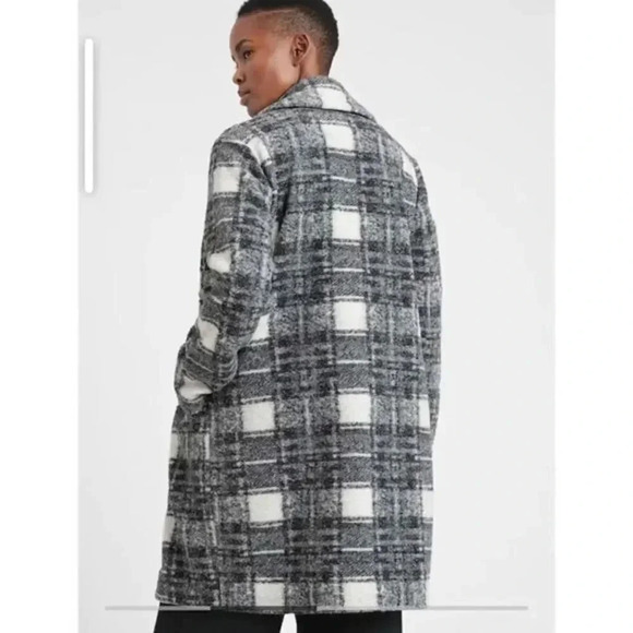 - Banana Republic Factory Plaid Knit Wool Overcoat - Picture 5 of 9